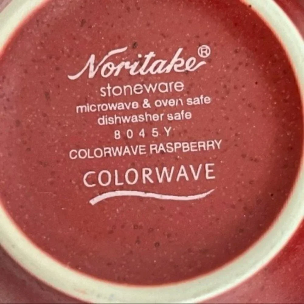Noritake Colorwave Raspberry Stoneware 12 Oz Mugs - Set Of 4 # 8045Y